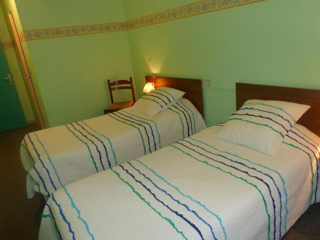 Hotel Du Donjon Champlitte-et-le-Prelot Phòng bức ảnh