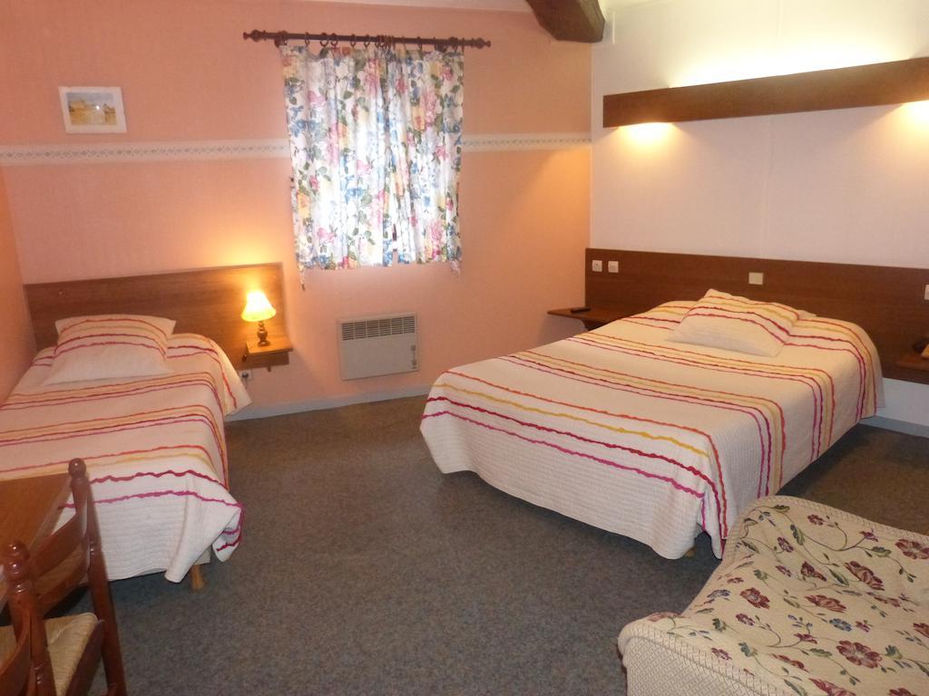 Hotel Du Donjon Champlitte-et-le-Prelot Phòng bức ảnh